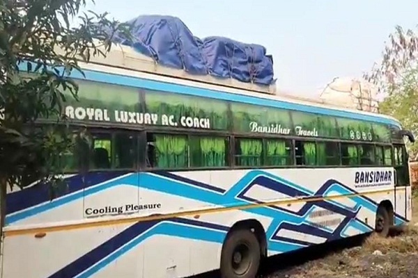 Baharagoda : बिना परमिट के कोलकाता टू बहरागोड़ा चल रही थी बस, जांच में खुलासा होने पर डीटीओ ने किया जप्त