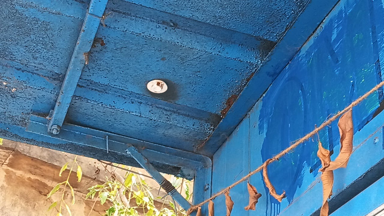 Gamaharia: प्रखंड मुख्यालय परिसर में लगे दो सीसीटीवी कैमरे की चोरी