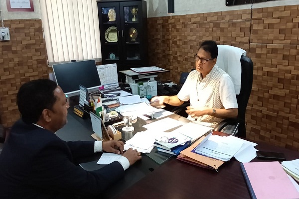 Chaibasa : सदर अस्पताल में विशेषज्ञ चिकित्सकों के साथ डायलिसिस की सुविधा जल्द : सिविल सर्जन