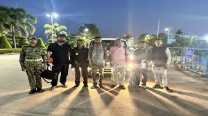 Jharkhand: टनल में फंसे झारखंड के चार श्रमिकों के परिजनों को हवाई जहाज से किया गया तेलंगाना रवाना