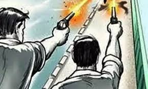 Dhanbad: महुदा में बाइक सवार अपराधियों ने की गोलीबारी, दो मजदूर घायल