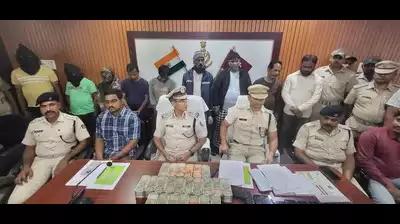 Chaibasa: फिरौती के लिए अपहृत ग्रेवाल एसोसिएट मेटल का अधिकारी बरामद, 7 गिरफ्तार,  51लाख रुपये बरामद