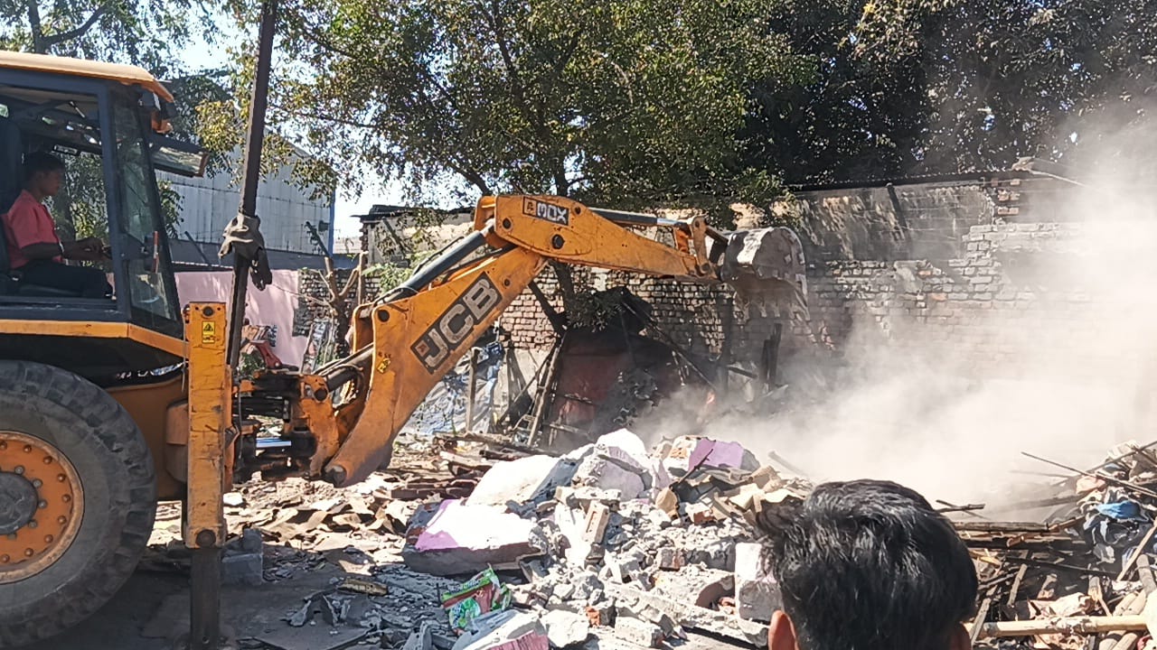 Gamaharia: जियाडा ने तीसरे दिन 45 से अधिक दुकानों को तोड़ा