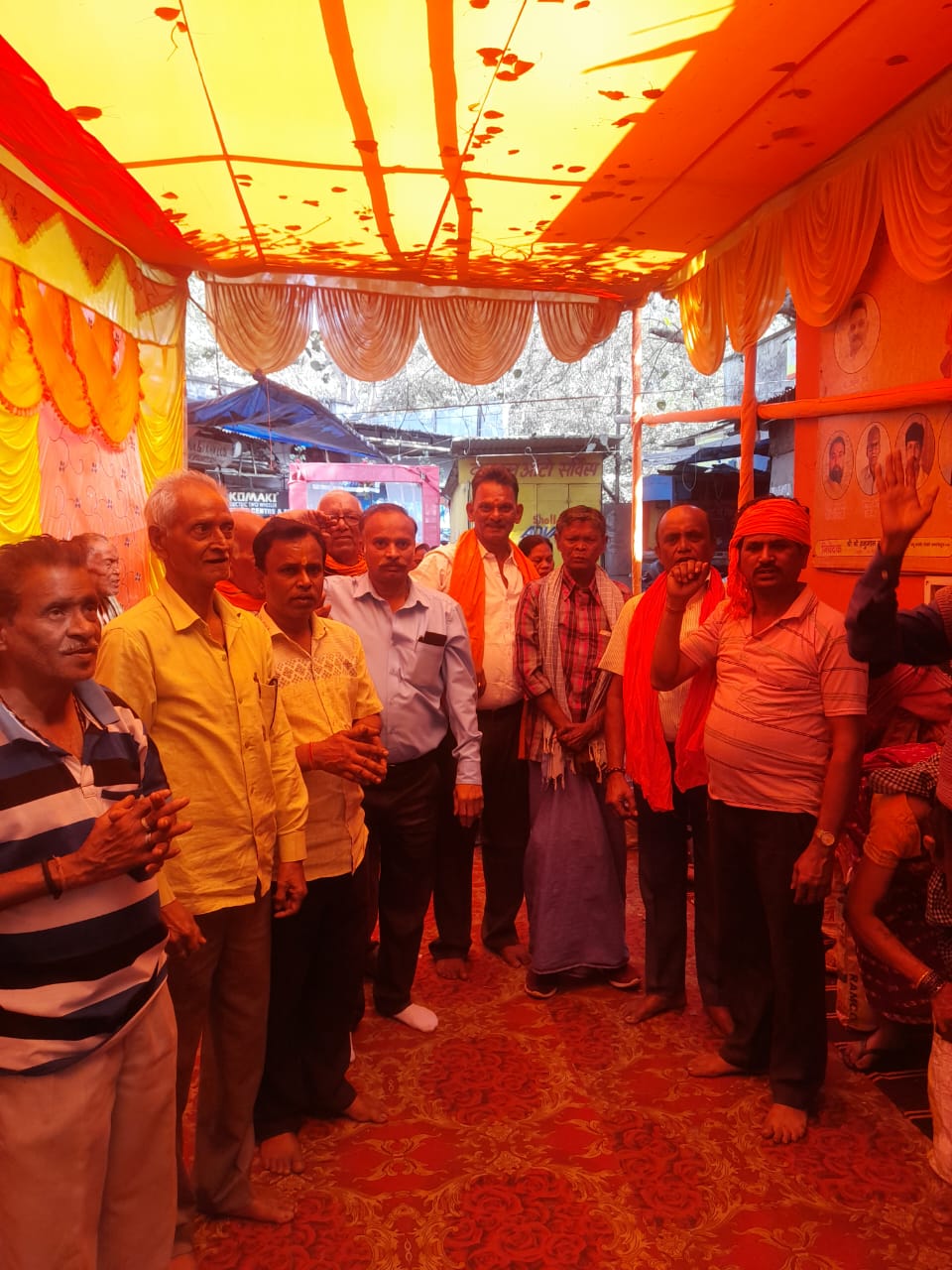 Jamshedpur: न्यू मार्केट हनुमान मंदिर में नारायण भोज आयोजित