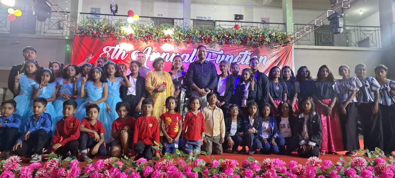 Rajnagar: साईं सरस्वती इंग्लिश स्कूल का वार्षिकोत्सव संपन्न,बच्चों ने प्रस्तुत किया सांस्कृतिक कार्यक्रम