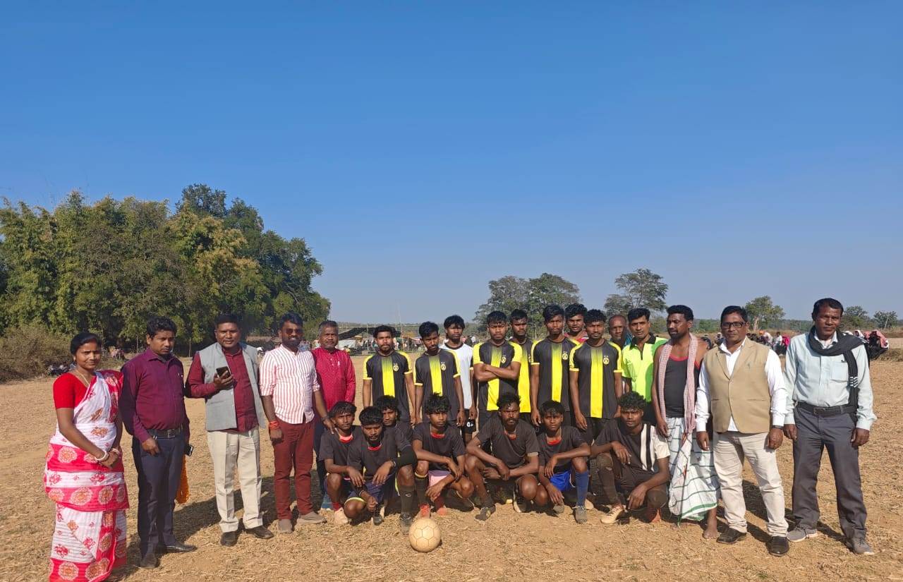 Potka : शहीद मनमथ बास्के की जयंती पर खेलकूद व सांस्कृतिक कार्यक्रम आयोजित, विधायक ने किया उद्घाटन