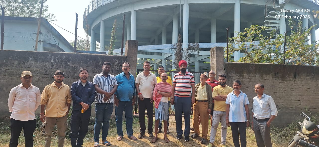 Drinking Water: गोविंदपुर में पेयजल संकट उत्पन्न,पानी के लिए मचा हाहाकार,लोग प्रशासन से लगा रहे है गुहार