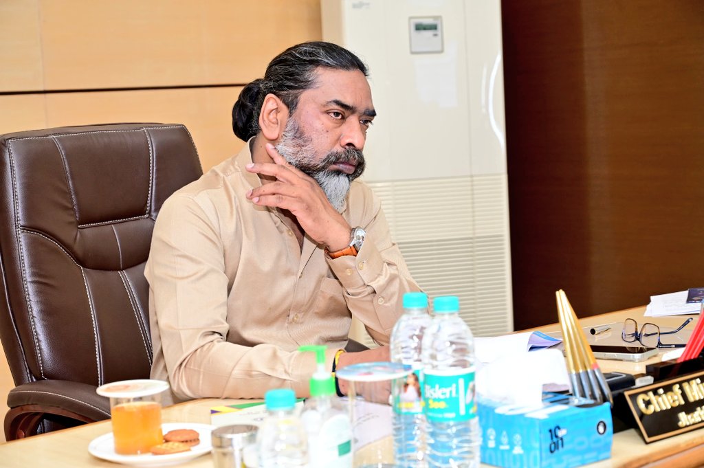 Jharkhand Cabinet: झारखंड कैबिनेट की बैठक में कुल 31 प्रस्तावों पर लगी मुहर, जानिए क्या क्या फैसले लिए गए?