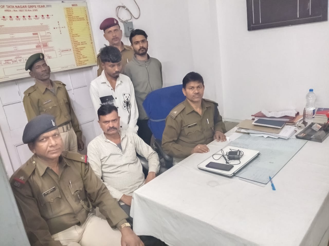 Jamshedpur : टाटानगर रेल पुलिस ने चोरी के आरोप में दो को भेजा जेल