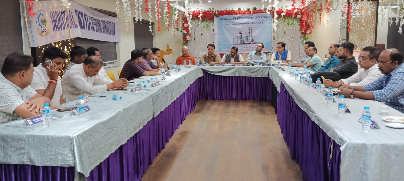 Adityapur : इंडस्ट्रियल स्टेबिलिटी एंड रिफॉर्म्स आर्गेनाईजेशन की मासिक बैठक संपन्न, दिवंगत उद्यमियों को दी गई श्रद्धांजलि