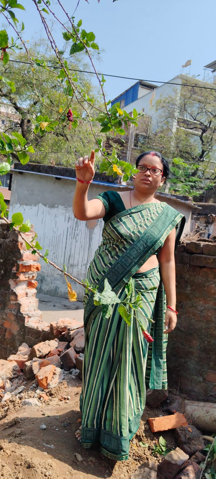 jamshedpur : भय के साए में जीने को मजबूर अनुसूचित जनजाति परिवार, बिल्डर ने की पिटाई, सोनारी पुलिस से लगाई गुहार