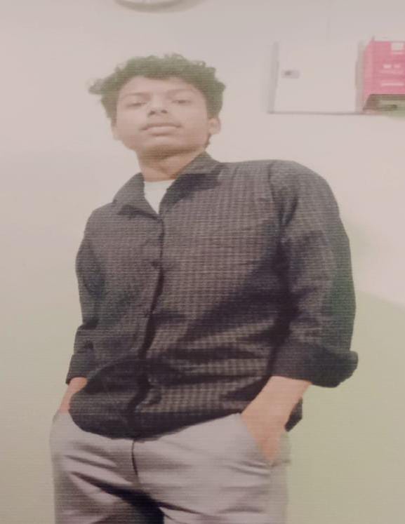 Saraikela : पुरुलिया से लापता 12वीं का छात्र साकची में मिला