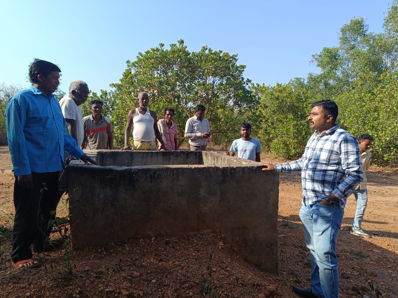 Bahragora: स्वर्णरेखा नहर परियोजना दो वर्षों से अधर पर लटका, ग्रामीणों का आरोप – जमीन हो गई बर्बाद