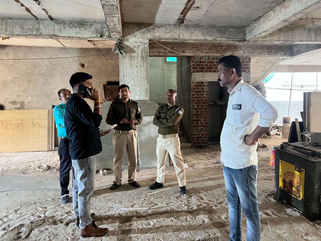 Jamshedpur: सोनारी में जमीन फर्जीवाड़ा का मामला, राज्यपाल ने लिया संज्ञान, जांच टीम पहुंची शहर