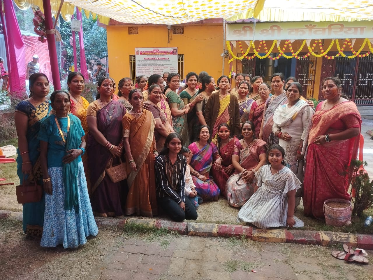 Jamshedpur: सिदगोड़ा बालाजी मंदिर में अभिषेकम और पुण्य के भागी बने भक्तगण