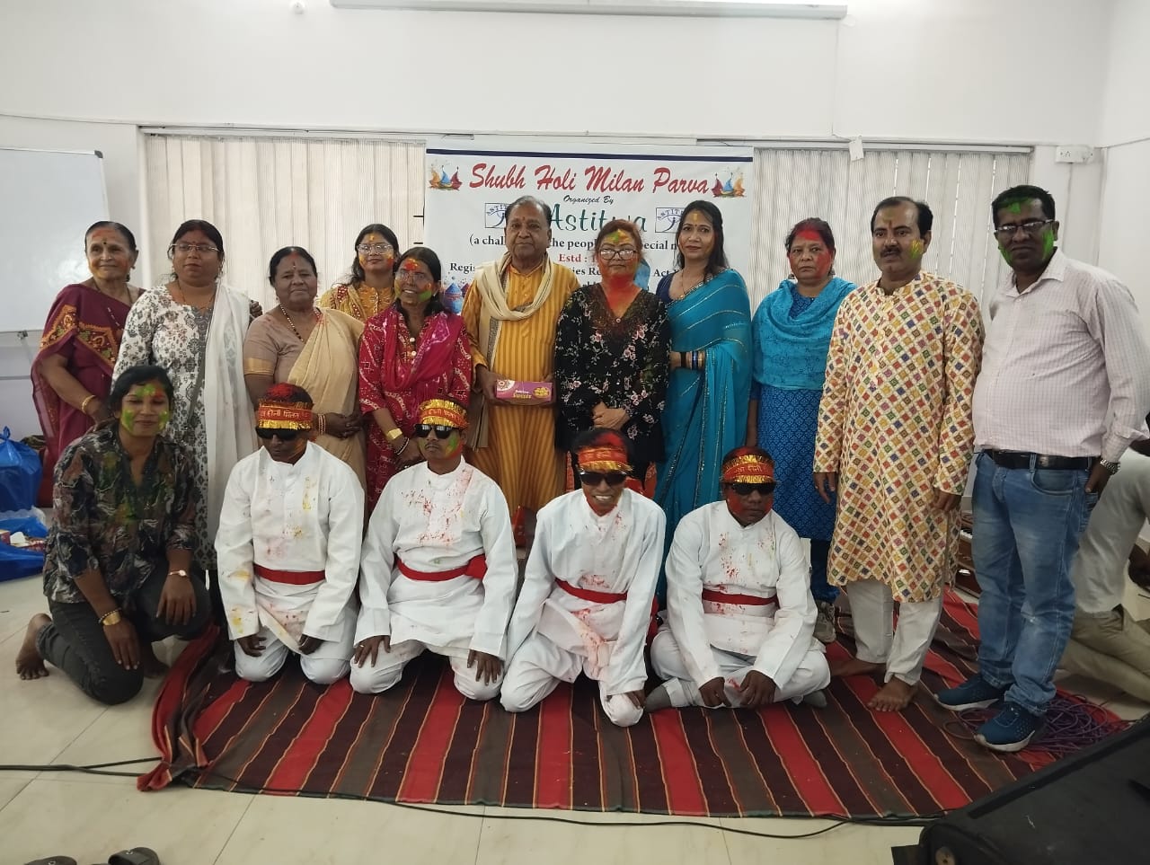 Jamshedpur: नेत्रहीन दिव्यांग बच्चों का होली मिलन, जमशेदपुर में रंगीन उत्सव