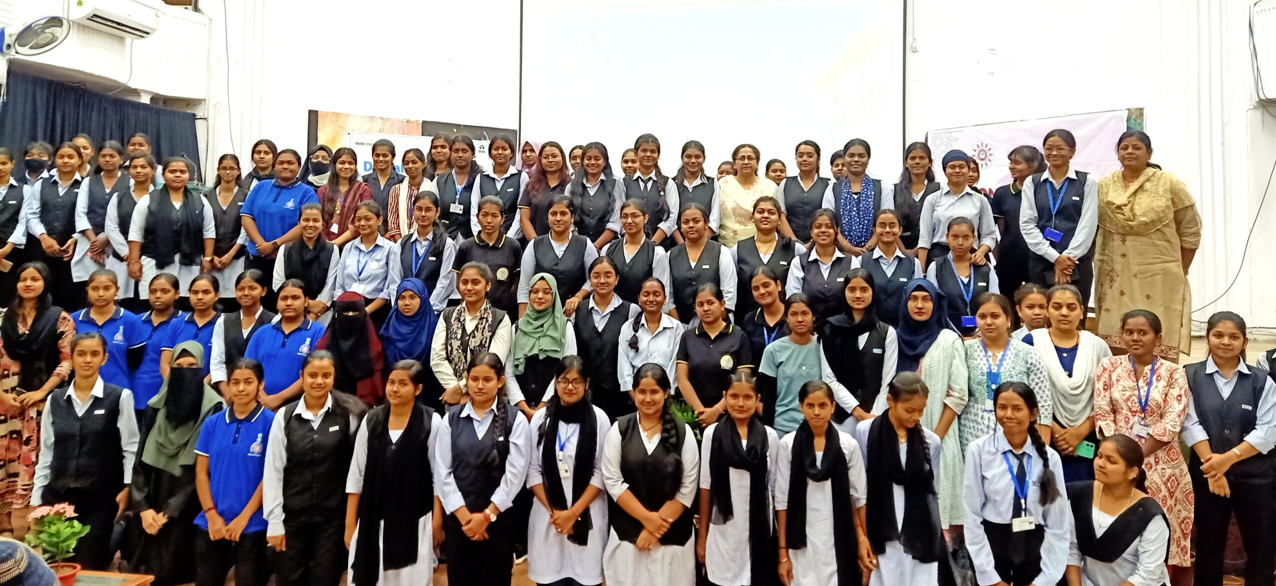 Tata Steel Foundation ने करीम सिटी कॉलेज में आयोजित की डिजिटल साक्षरता कार्यशाला