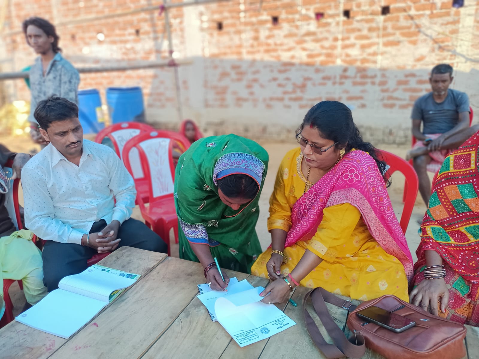 Deoghar: डीसी ने रुकवाया 15 साल की बच्ची का बाल विवाह, बची एक जिंदगी