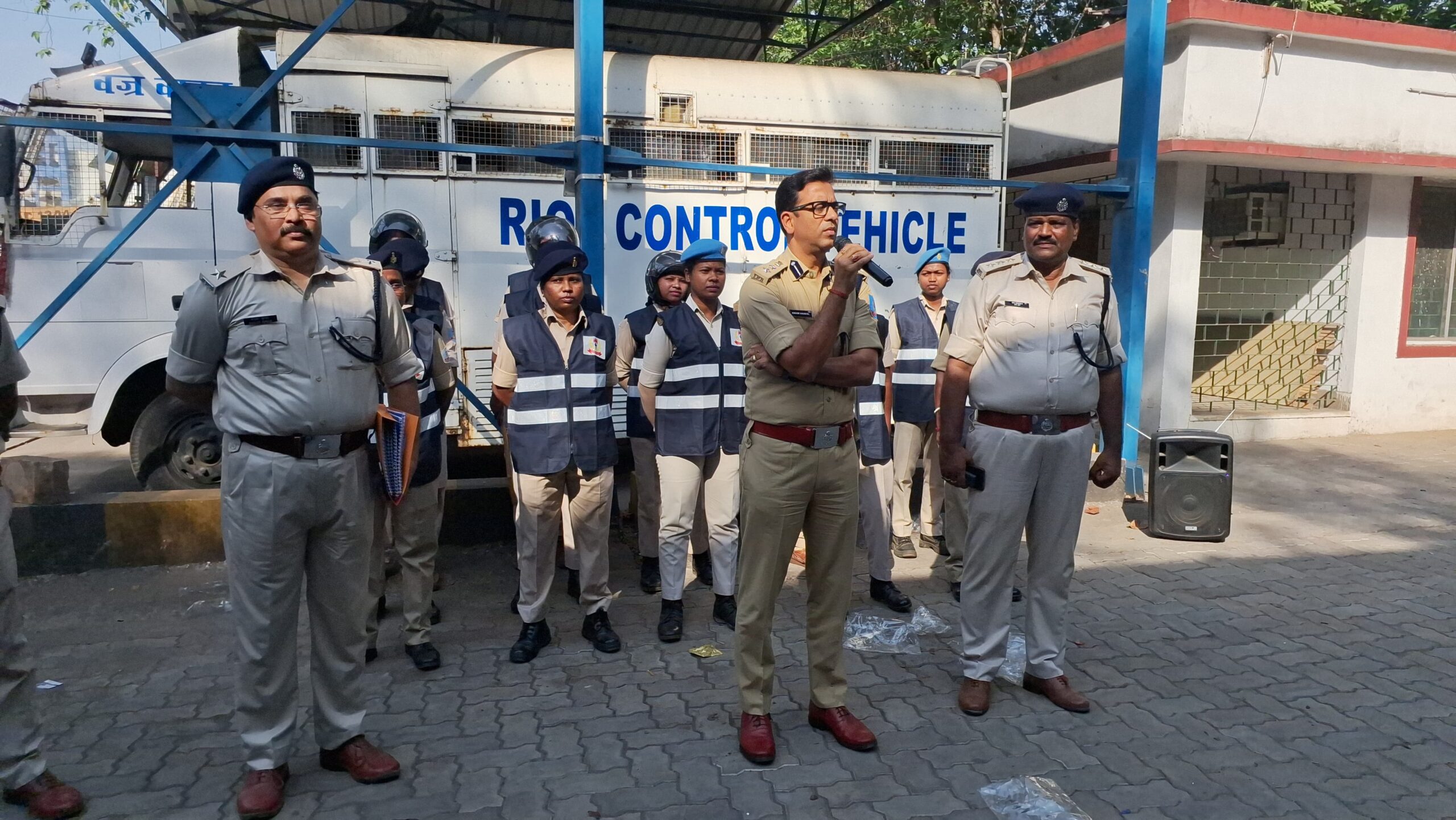 Jamshedpur : होली, ईद और रामनवमी पर सतर्क रहेगी पुलिस, सुरक्षा के कड़े इंतजाम, एसएसपी ने दिया दिशा-निर्देश