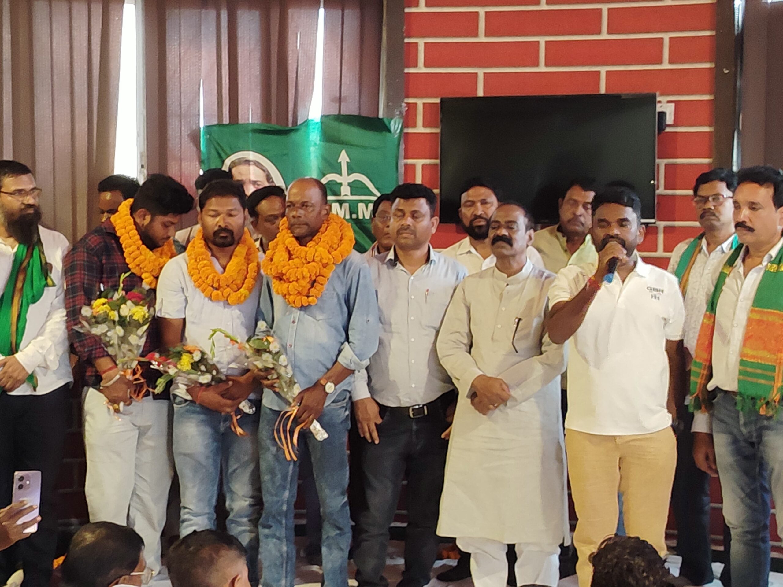 Potka: झामुमो सम्मेलन में सरकारी योजनाओं को जन-जन तक पहुंचाने का लिया गया संकल्प