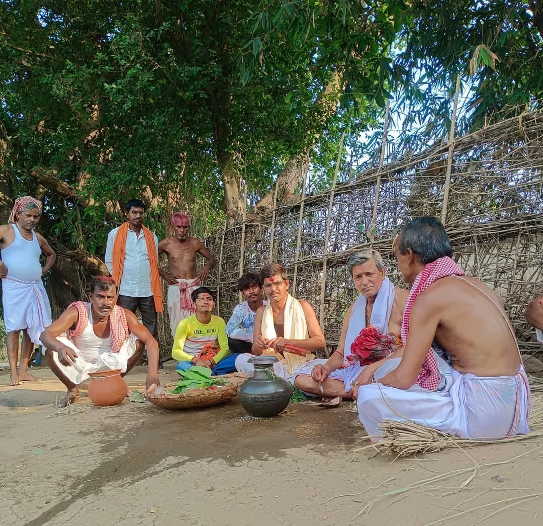 Baharagora : विधि-विधान के साथ हुई मां शीतला की पूजा-अर्चना