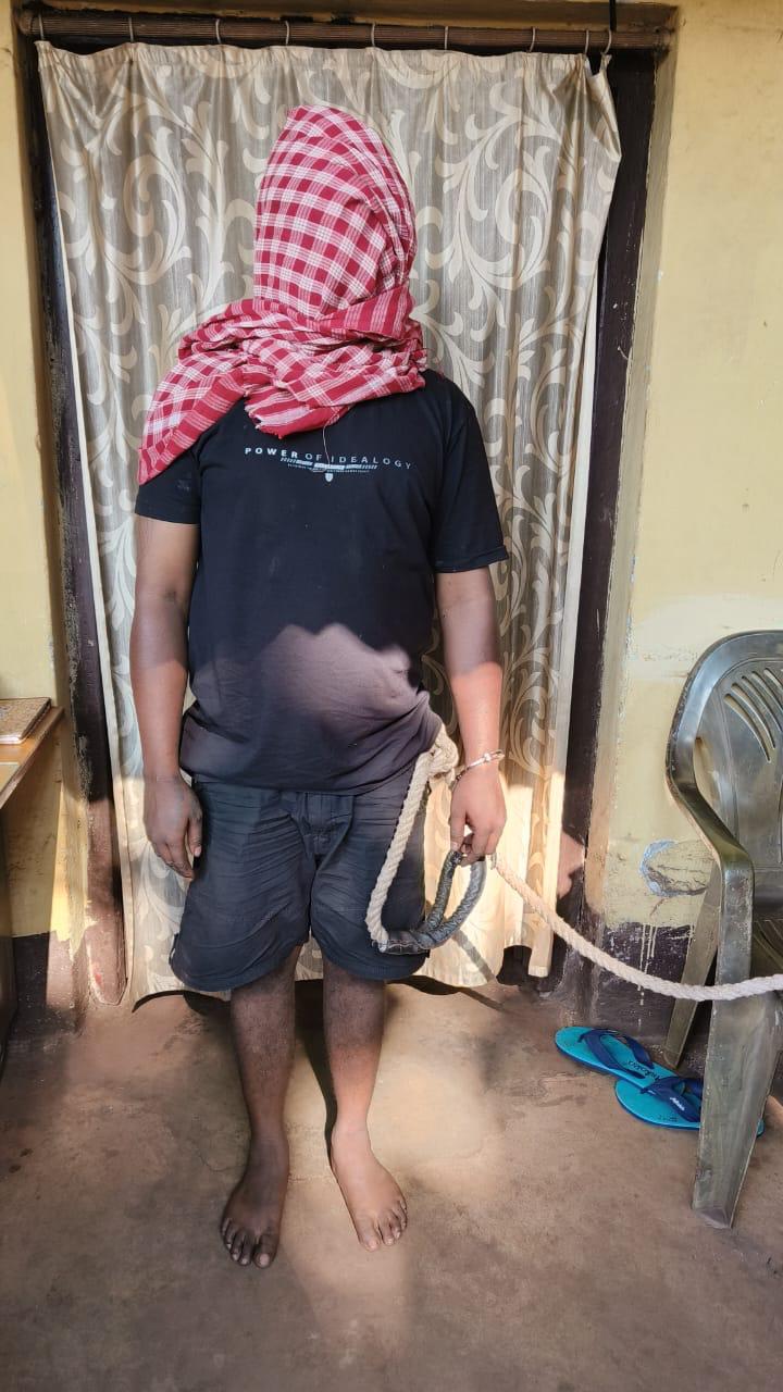 Gua : बड़ाजामदा में हत्या के मामले में फरार आरोपी को पुलिस ने किया गिरफ्तार