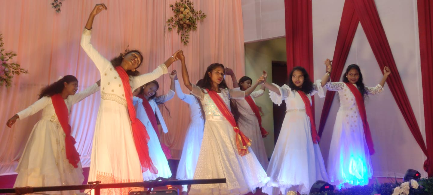 West Singhbhum: SAIL क्लब में नृत्य प्रतियोगिता, मंच पर चमके रिंकू सिंह और डेजी एण्ड ग्रुप