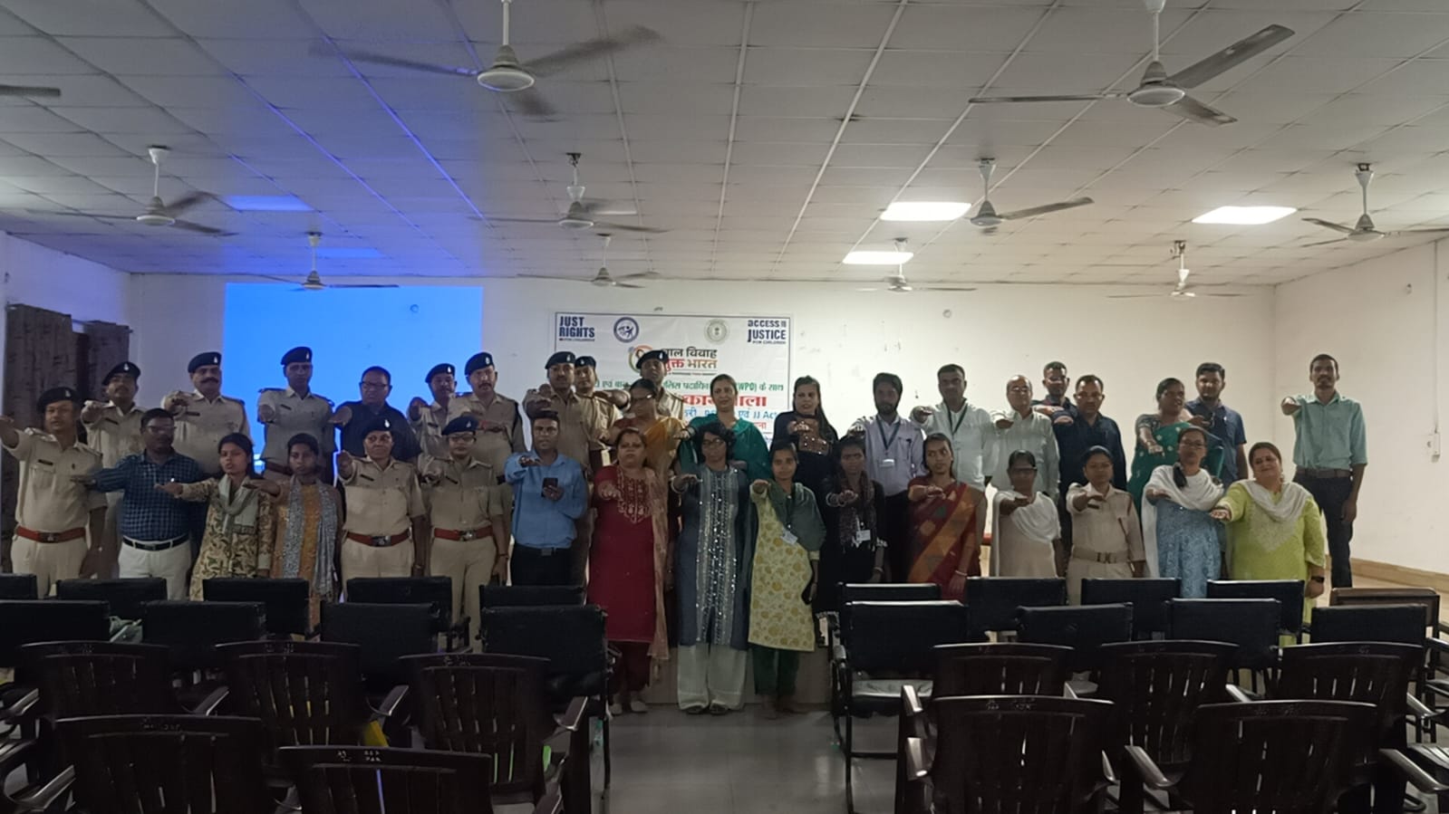 Jamshedpur: पुलिसकर्मियों को दिया गया बाल सुरक्षा कानूनों का प्रशिक्षण, अधिकारियों ने लिया संकल्प