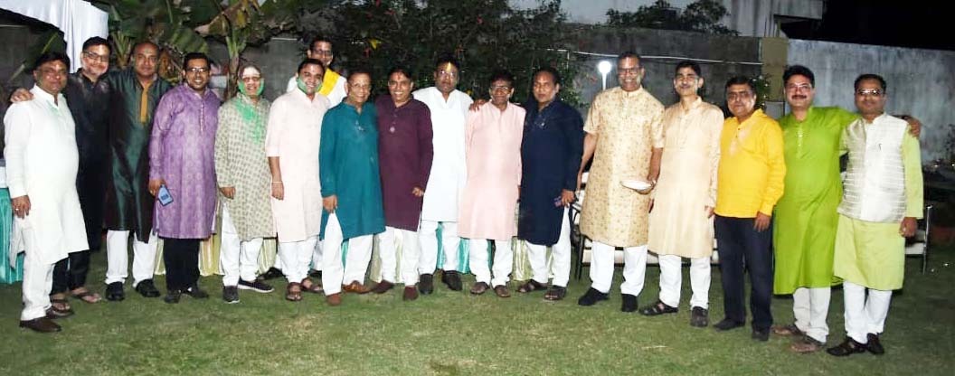 Jamshedpur: शहर में चार्टर्ड अकाउंटेंट्स ने खेली होली, गेम्स का किया लुफ्त