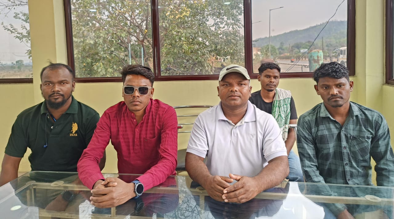 Chandil: माफियाओं के खिलाफ आवाज उठाने का परिणाम, बाबु राम सोरेन की टीम को मिली धमकियां