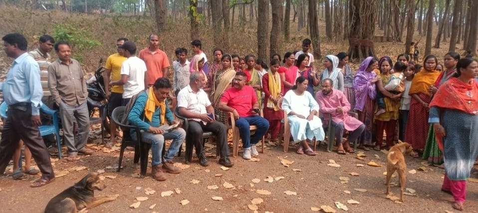 West Singhbhum: न्यू कैम्प में बिजली आपूर्ति हुई बहाल, 50 परिवारों को मिली राहत