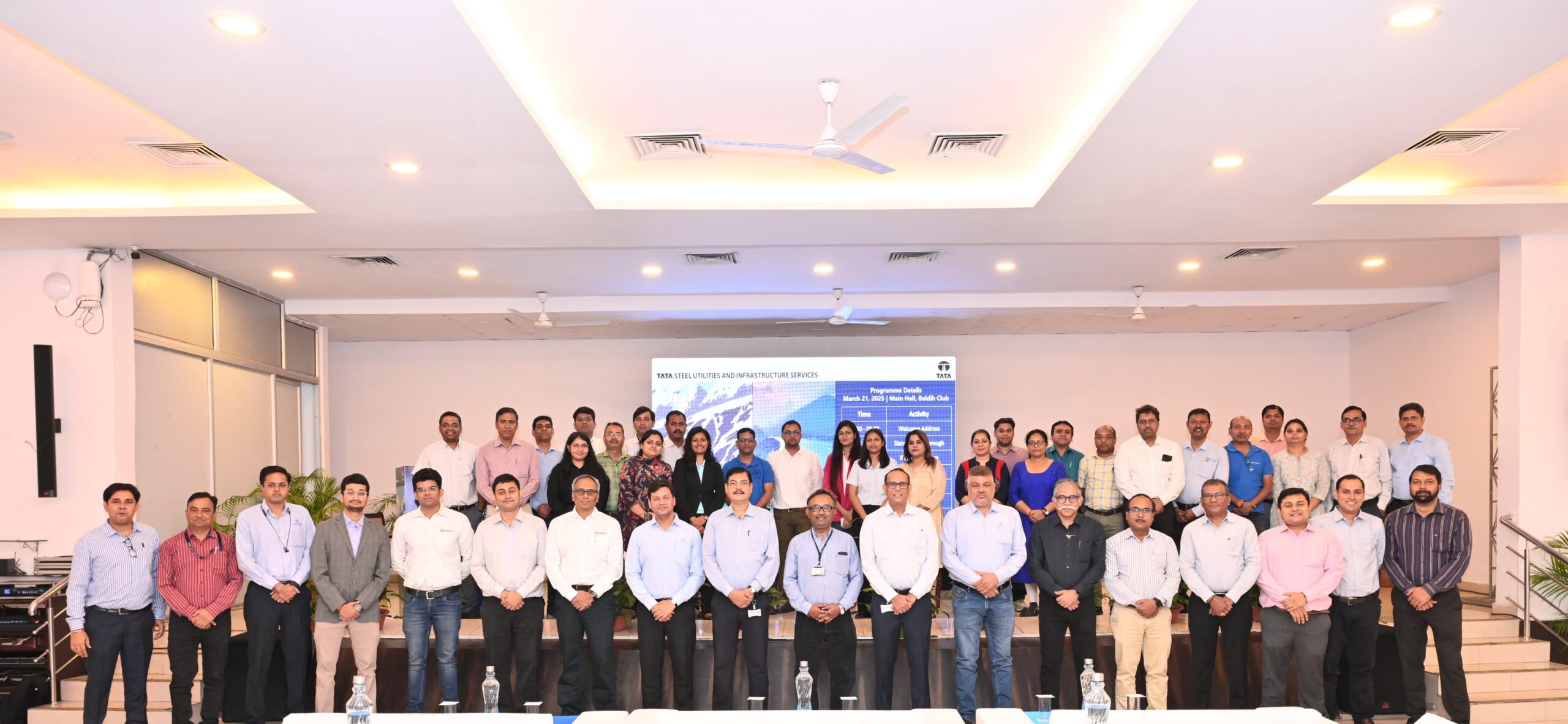 Jamshedpur : टाटा स्टील UISL ने तकनीकी चर्चाओं, जागरुकता रैली और नदी सफाई के साथ विश्व जल दिवस मनाया