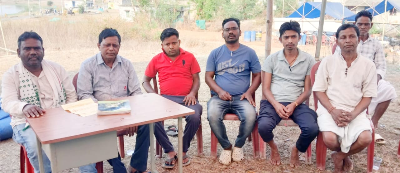 Gamharia : आमडीह में आयोजित अखंड हरिकीर्तन का समापन