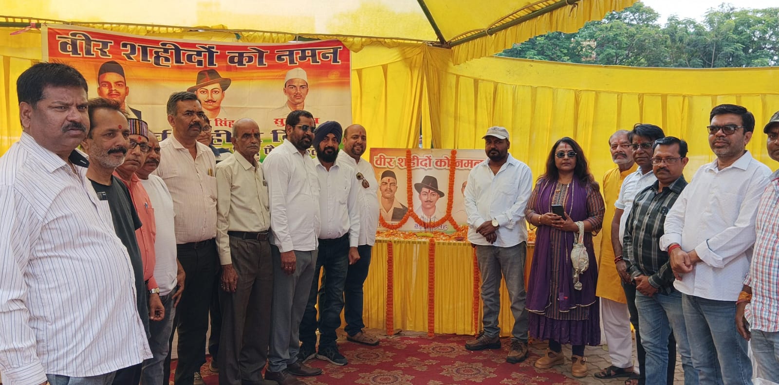 Adityapur : शहीद दिवस पर भगत सिंह फैंस क्लब ने वीरों को दी श्रद्धांजलि