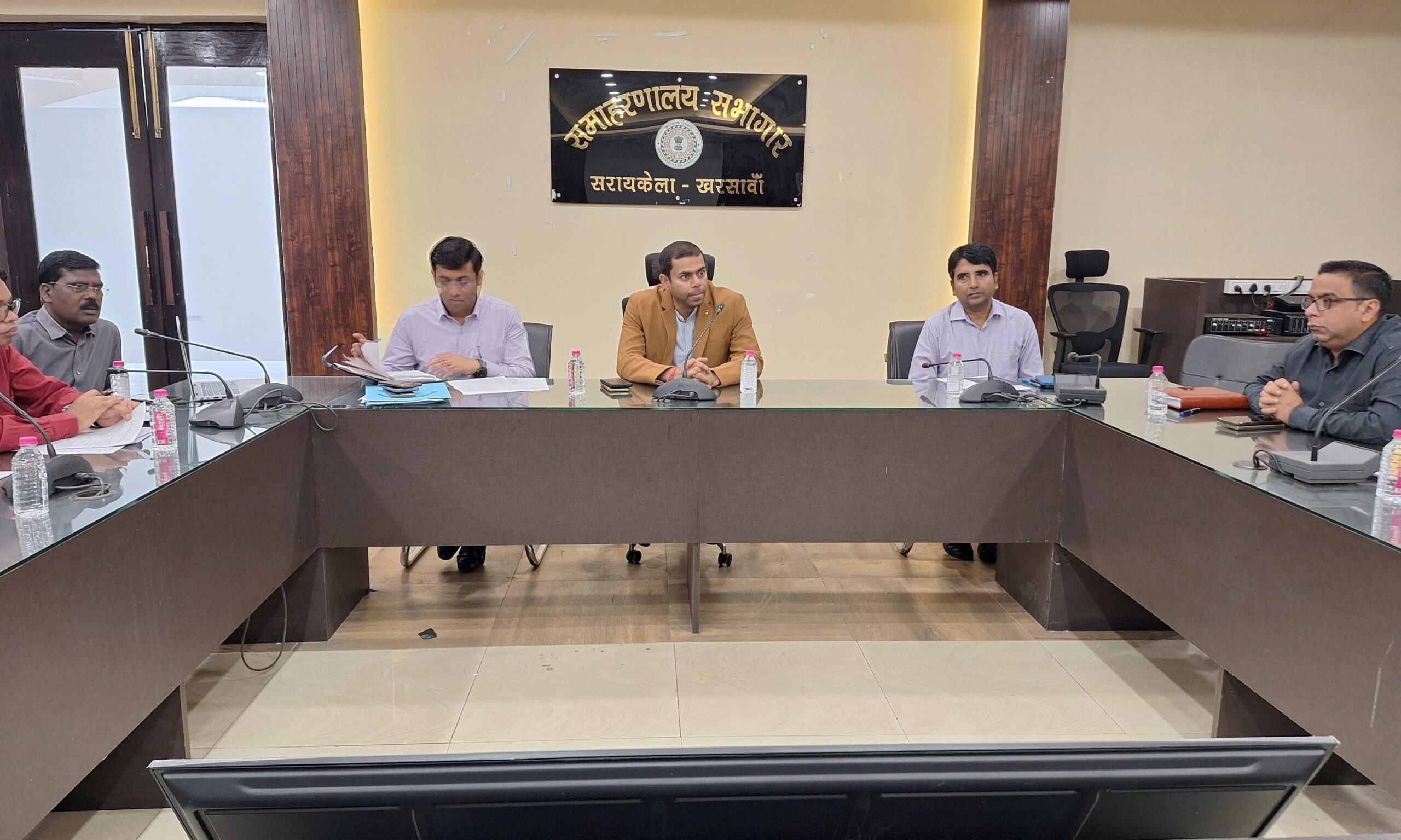 Saraikela: नीति आयोग की टीम करेगी सरायकेला-खरसावां का भ्रमण, गम्हरिया प्रखंड में योजनाओं का होगा स्थल निरीक्षण