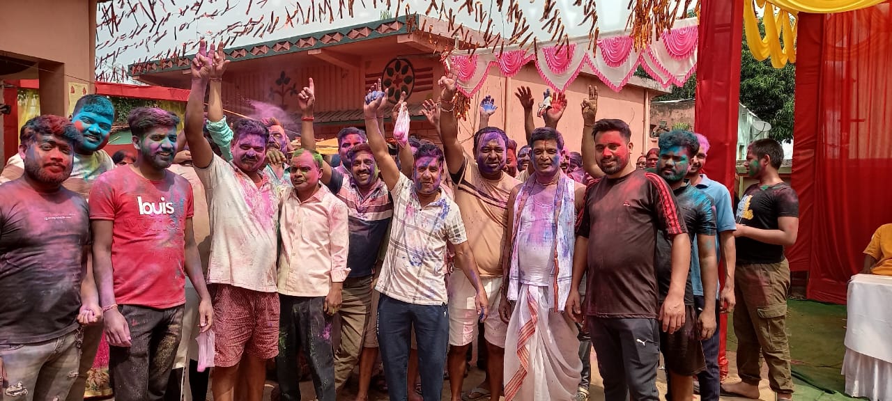 Gamharia: धूलट और नगर भ्रमण से सम्पन्न हुआ 24 प्रहर अखंड हरिकीर्तन