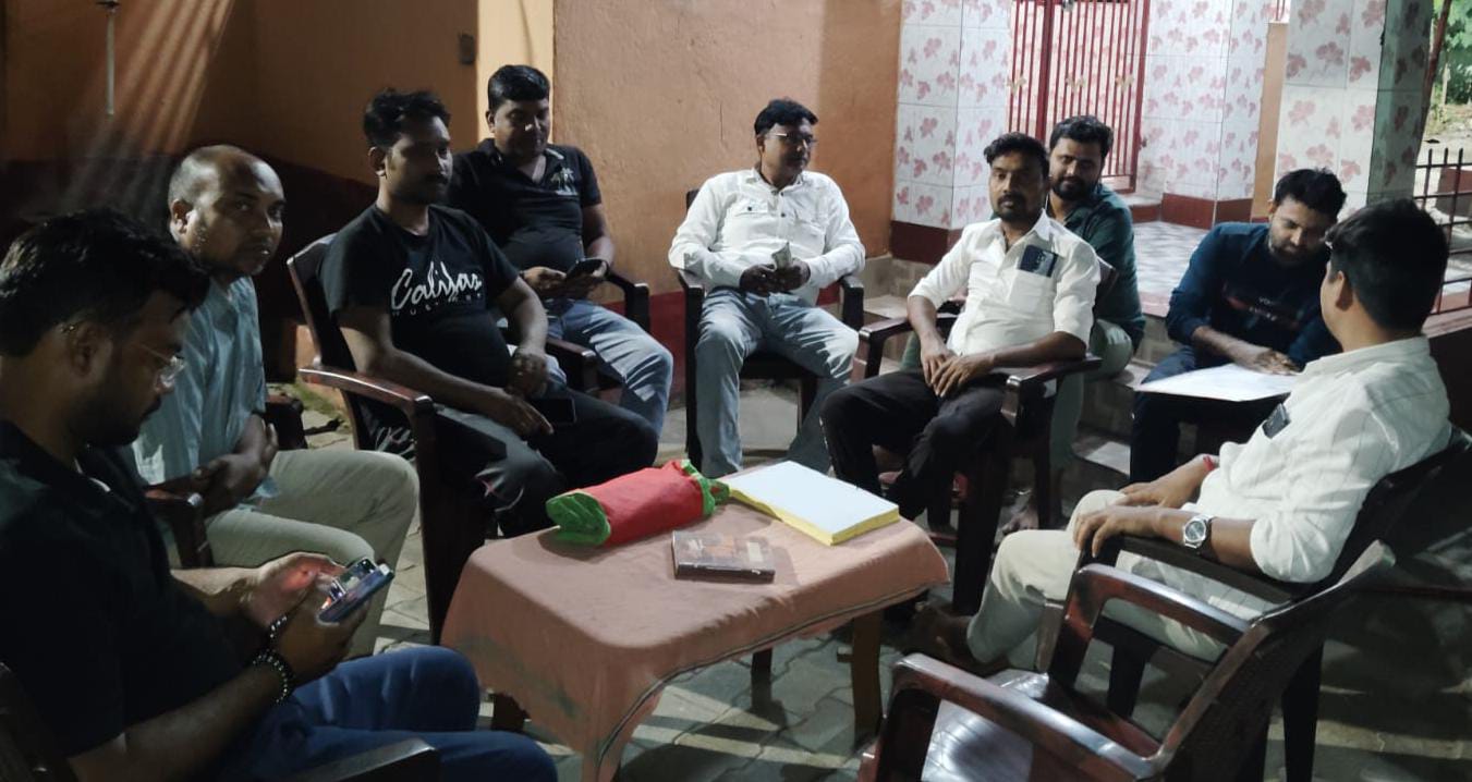 Adityapur : रामनवमी की तैयारी को लेकर मुस्लिम बस्ती श्री श्री बजरंग अखाड़ा समिति ने की बैठक