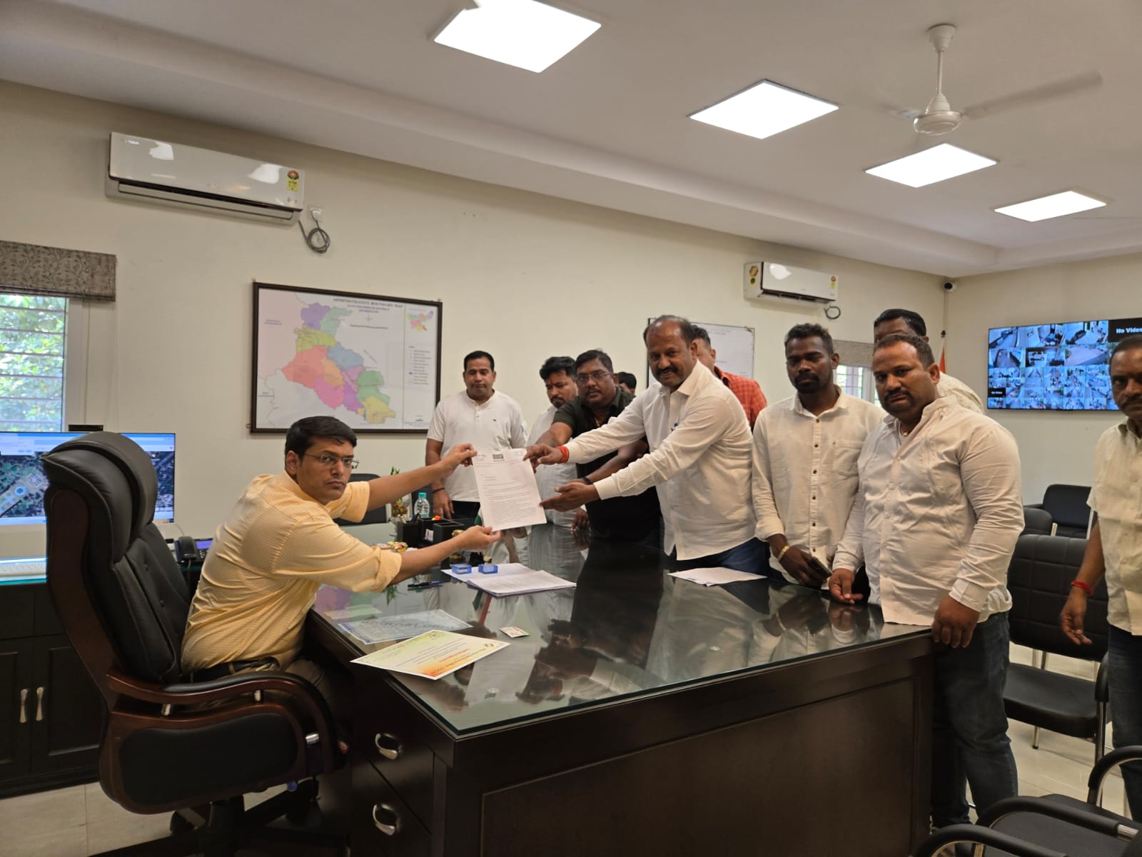 Jamshedpur: यातायात पुलिस की कार्यशैली पर सवाल शहर में आक्रोश, AJSU करेगा आंदोलन