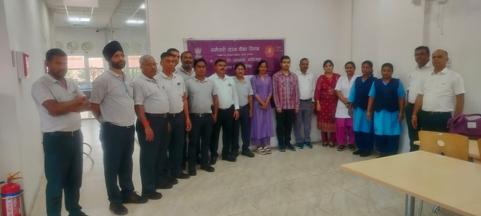 Saraikela: ESIC और INTUC ने आयोजित किया स्वास्थ्य शिविर, 38 श्रमिकों की जांच