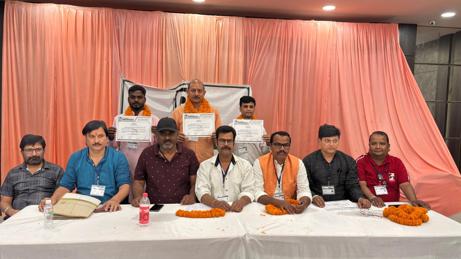 Deoghar: देवघर फोटोग्राफर एसोसिएशन चुनाव, नवीन सिंह की अगुवाई में नया नेतृत्व