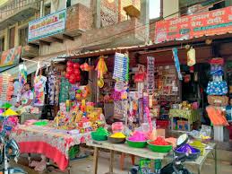 Holi 2025: होली से पहले बाजार में रंग और रौनक – खरीदारी में बढ़ी हलचल, जानिए कीमतों में कितनी हुई बढ़ोतरी ?