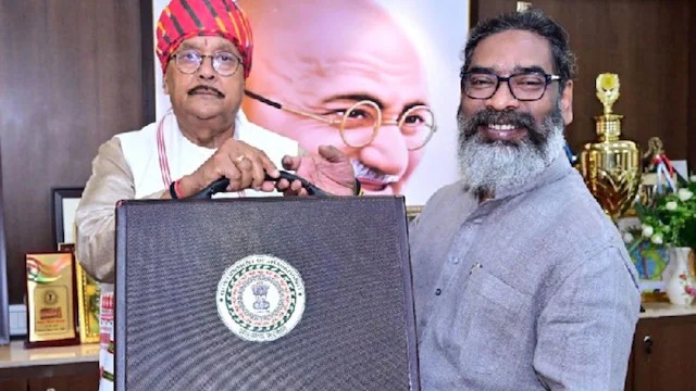 Jharkhand Budget 2025: राज्य के समग्र विकास के लिए वित्त मंत्री राधा कृष्ण किशोर ने पेश किया ₹1.45 लाख करोड़ का बजट, जानिए कहाँ खर्च होगा राज्य का पैसा?