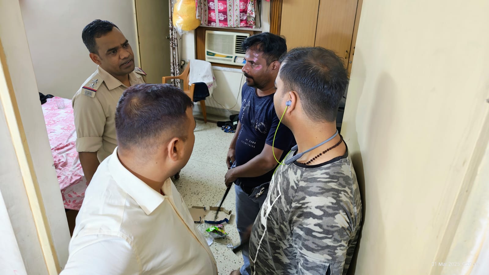 Jamshedpur: कदमा में सेक्स रैकेट का भंडाफोड़, छापेमारी में धराए युवक – युवती