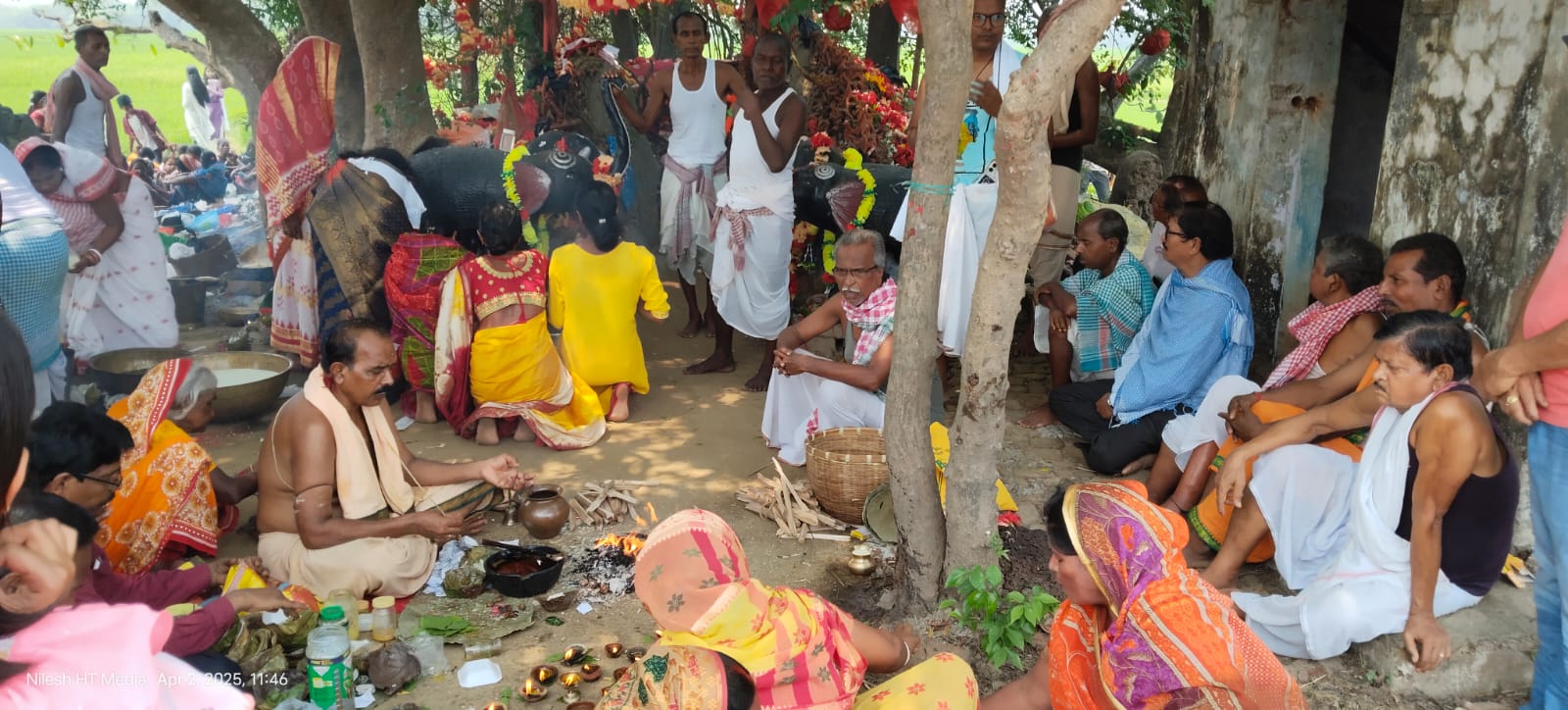 Baharagora : खंडामौदा गांव में ग्राम देवती मां माटखाल बूढ़ी की पूजा कर सुख-समृद्धि की कामना की गई