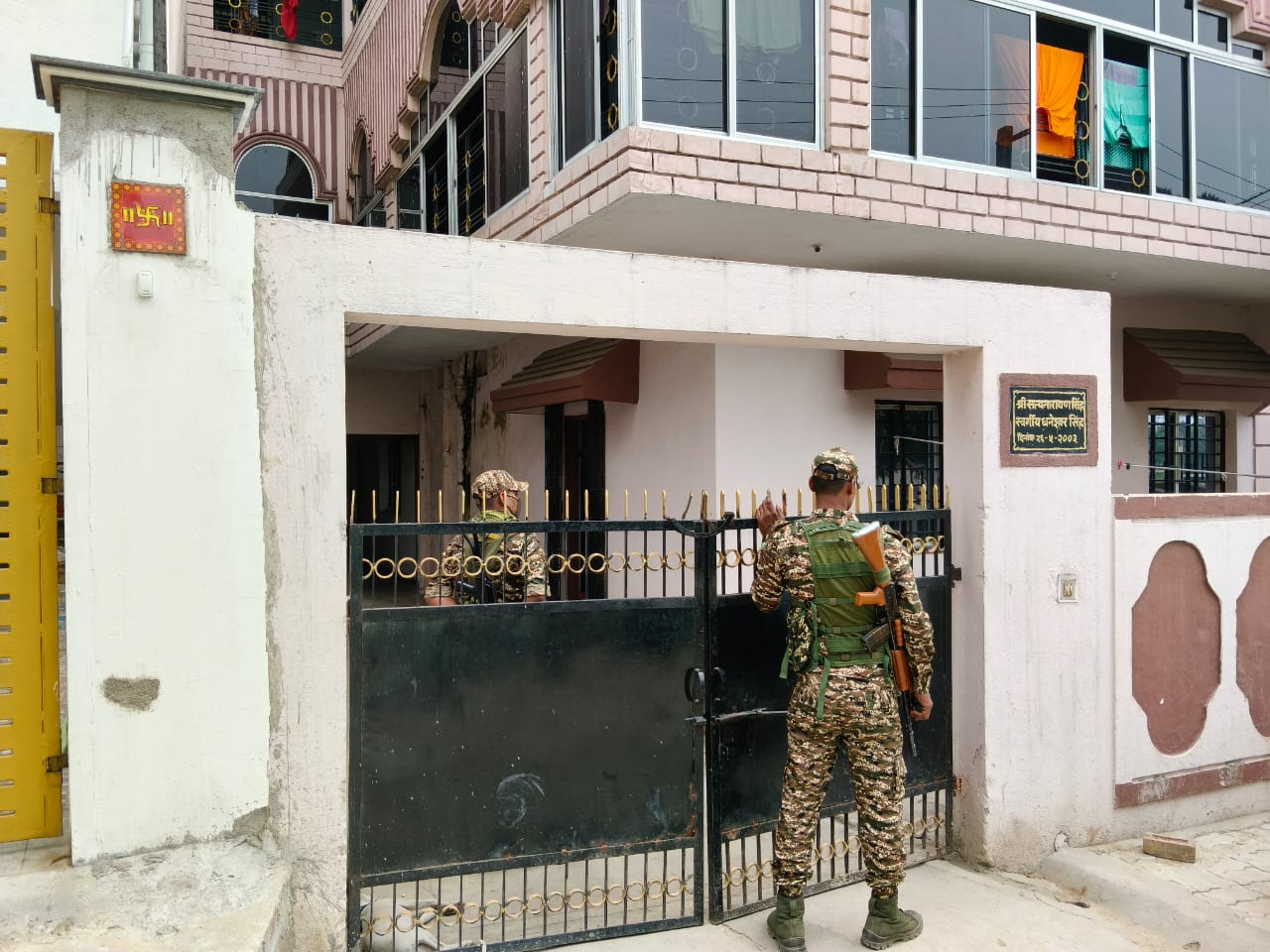 Breaking News Jharkhand: झारखंड के पूर्व स्वास्थ्य मंत्री बन्ना गुप्ता के PA के आवास पर ED का छापा