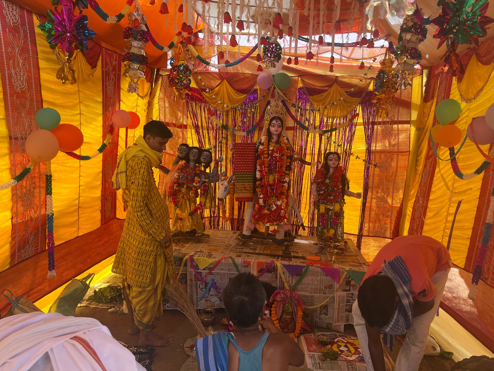 Baharagora : मधुआबेड़ा गांव में तीन दिवसीय शीतला पूजा शुरू