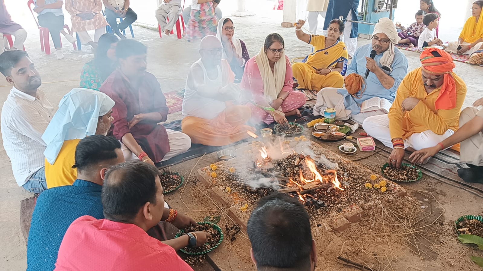 Jamshedpur : श्री लक्ष्मीनारायण मंदिर में सरयू राय ने किया धार्मिक अनुष्ठान, माता सिद्धिदात्री की हुई पूजा