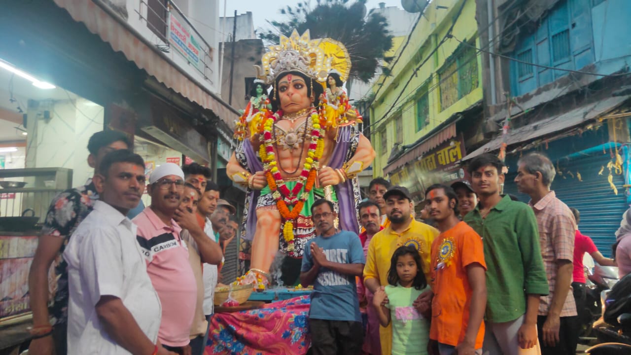 Deoghar: रामभक्ति में रंगी देवनगरी, 97 वर्षों की परंपरा के साथ निकला भव्य अखाड़ा