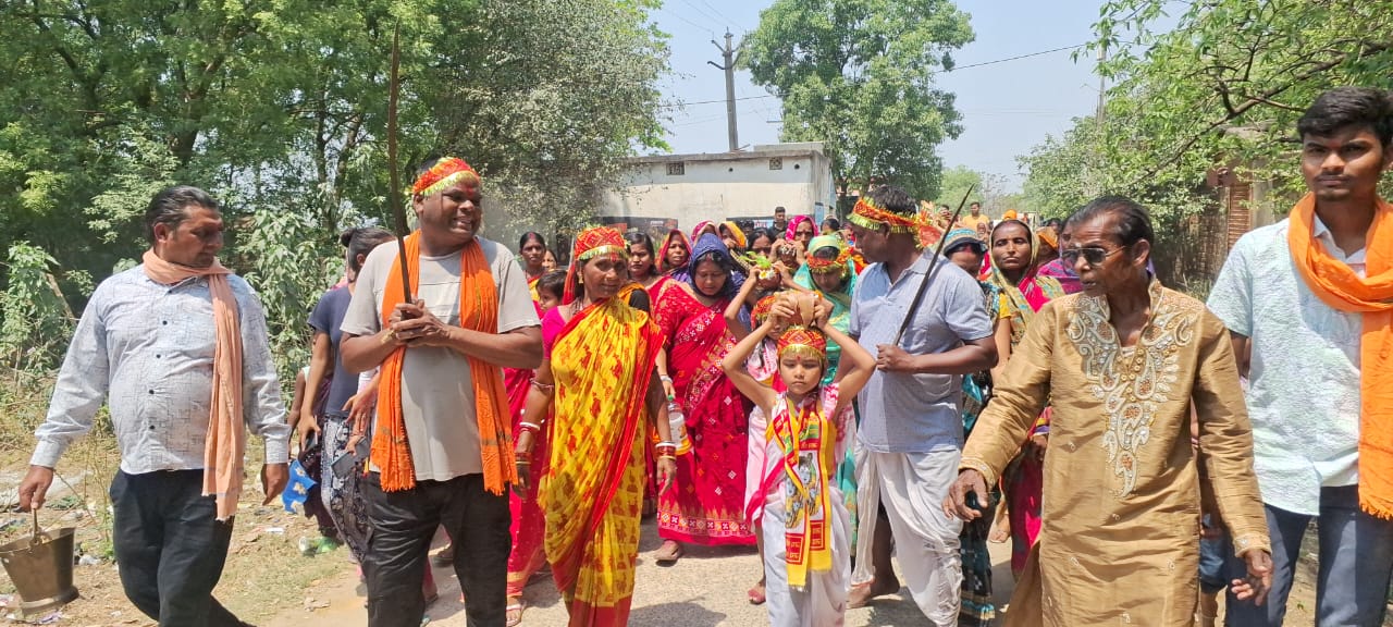 Potka: पोटका में गूंजे राधे-कृष्ण के जयकारे, कलश यात्रा बनी आस्था का संगम