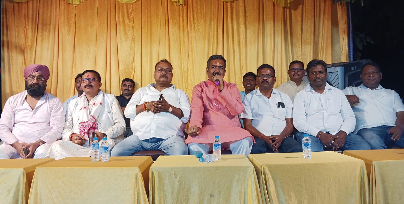 Adityapur : सामाजिक संस्था उद्गम ने प्रमुख रामनवमी अखाड़ा समितियों को किया सम्मानित